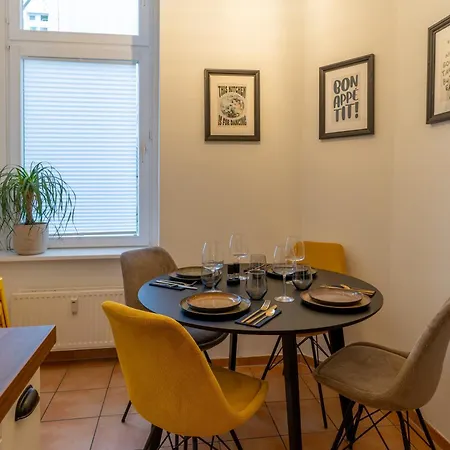Stylisches In Zentraler Kreuzberger Kiezlage