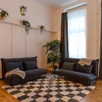 Luxury Apartment, Space For 7! Location Neukoelln & Kreuzberg 公寓