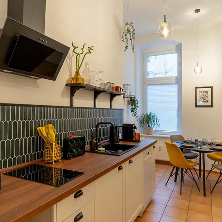 Luxury Apartment, Space For 7! Location Neukoelln & Kreuzberg Berlin