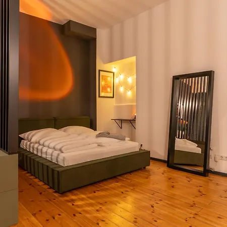 Luxury Apartment, Space For 7! Location Neukoelln & Kreuzberg דירה
