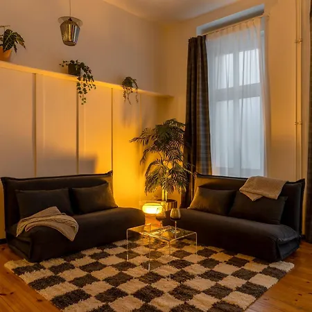 Apartment Luxury Apartment, Space For 7! Location Neukoelln & Kreuzberg